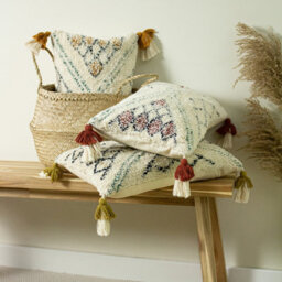 Furn. Atlas Global Tufted Cotton Polyester Filled Cushion - thumbnail 4