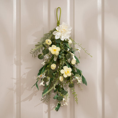 Scottish Everlastings Ltd. Scottish Everlastings 30Cm Artificial Classic White Swag - image 1