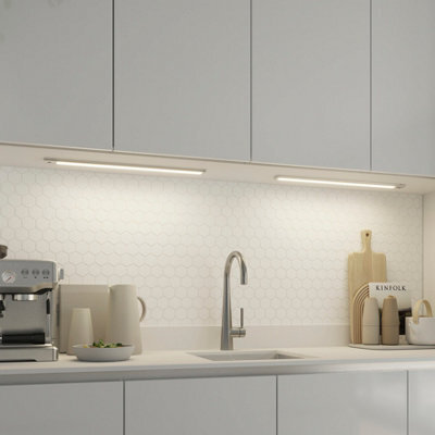 GoodHome Menezes White Silver Effect Mains-Powered Led Neutral White Under Cabinet Light Ip20 (L)585mm (W)42mm - image 1
