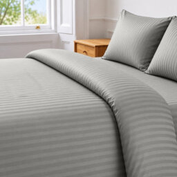 Oxford Homeware Silver Double Stripe Duvet Cover & Pillowcases Set, 3 Piece, Soft & Easy Care Bedding, Duvet Cover Set - thumbnail 3
