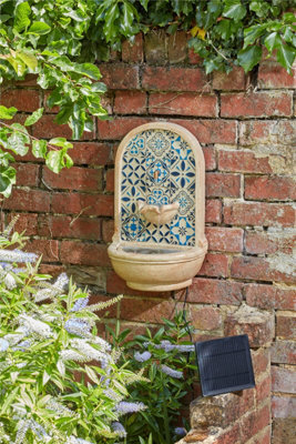 Smart Garden Solar Aragon Wall Garden Water Feature Fountain Bird Bath Marrakesh - image 1