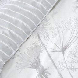 Catherine Lansfield Meadowsweet Floral White Duvet Cover Set Super King Bedding Set - thumbnail 4