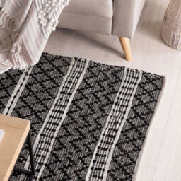 Beliani Hand-Loomed Leather And Cotton Chevron Rug 140 X 200 Cm - Black Beige - thumbnail 2