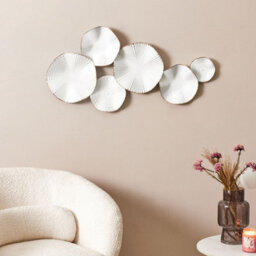 Wyld And Coco Large Handmade White Iron Wall Decor With Embossed Gold Rim, W91 X H47Cm - thumbnail 2