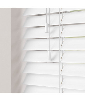 130Cm White Gloss Faux Wood Venetian With Strings 120Cm Drop - image 1
