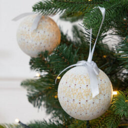 The Christmas Workshop 71610 Set Of 14 Gold & White Coloured Snowflake And Icicles Design Christmas Baubles  - thumbnail 8