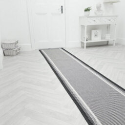 Geo Indoor/outdoor Hallway Runner Rug - Durable, Reversible & Hardwearing Carpet For Home Or Garden - thumbnail 3