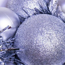 Christmas Tree World 56Cm Silver Shatterproof Bauble Wreath - thumbnail 4