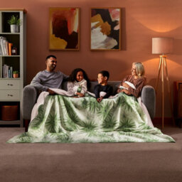 Silentnight Snugsie Winterluxe Giant Blanket - thumbnail 1