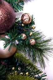 Christmas Tree World 180Cm Decorated Mixed Pine Garland With Bronze & Copper Baubles - thumbnail 6
