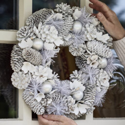 Dibor 36Cm White Frosted Xmas Festive Decor Front Door Wreath Christmas Wreath - thumbnail 2