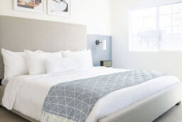Geo Diamond Collection Recycled Cotton Throw - thumbnail 4