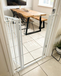 Safetots Extra Tall Metal Safety Gate Pressure Fit, 87.9Cm - 95.5Cm, White, 104Cm In Height, Extra Tall Baby Gate - thumbnail 9