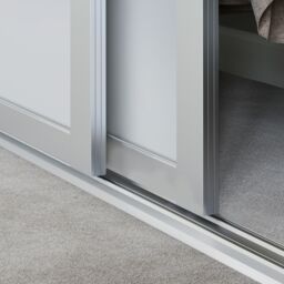 Spacepro Shaker 1 Panel Matt White Sliding Wardrobe Door Set Of 2 (H)2220mm (W)1145mm - thumbnail 3
