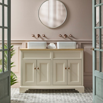 Homestylestore Antique White And Oak 1210mm Bathroom Vanity Unit With 2 Square Countertop Basins And Brushed Copper Round Handles - image 1