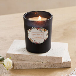 Living And Home Long-Lasting Blackberry And Laurel Scented Natural Soy Wax Candle In Black Glass Jar - thumbnail 2
