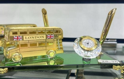 Biznest Crystal Glass Gold Plated Figurine Ornament Souvenir Home Decor Shelf 14.5 X 12 X 8 Cm ( London Bus, Clock & Pen Holder )