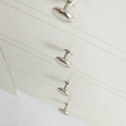 Farro Cream Xl 5 Drawer Tallboy Chest Fully Assembled - Painted With Oak Top By Roseland Furniture - thumbnail 8