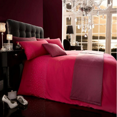 Smart Living Luxury 5Pc Complete Bedding Set Duvet Cover, Pillow Pair, Cushion Cover, Bed Runner - Fuchsia - image 1