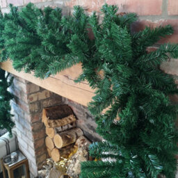 Samuel Alexander Premier 2.7M (9Ft) Super Bushy Christmas Deluxe Green Garland - thumbnail 3
