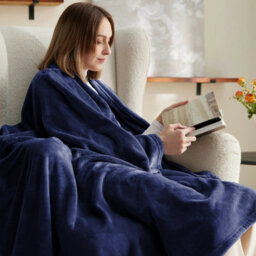 Ameha Fleece Plain Blanket, Lightweight & Reversible Throw For Travel, Bed & Sofa Blanket, Navy King 200X240Cm - thumbnail 4