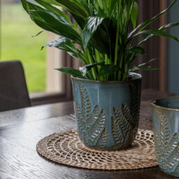 Ivyline Kew Embossed Fern Planter - Ceramic - L22.5 X W22.5 X H21.5 Cm - Teal - thumbnail 4