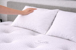 Chester & Oakley Beds Silk 1000 Pocket Spring Memory Foam Mattress - thumbnail 4
