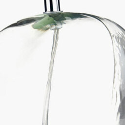 Pacific Lifestyle Set Of 2 Hallie Clear Glass And White Shade Table Lamp - thumbnail 7