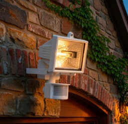 Outdoor Security Light, White, (150 To 500 Watt Max.) Ip44, Halogen, Pir Motion Sensor, Floodlight + Free 150W Halogen Bulb - thumbnail 2