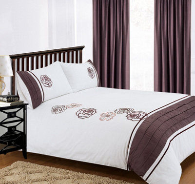 Intimates Elegant Embellished Duvet Cover & Pillowcase Set, Luxury Style Bedroom Decor, Button Enclosure Duvet, Smooth Finish - Multicolour
