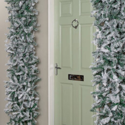 8Ft (2.55M) Samuel Alexander Single Door Snow Flocked Christmas Tree Arch With 2000 Tips - thumbnail 4