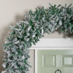 8Ft (2.55M) Samuel Alexander Single Door Snow Flocked Christmas Tree Arch With 2000 Tips - thumbnail 3