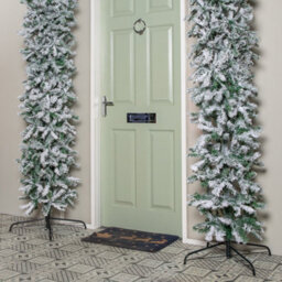 8Ft (2.55M) Samuel Alexander Single Door Snow Flocked Christmas Tree Arch With 2000 Tips - thumbnail 6