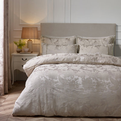 Catherine Lansfield Opulent Jacquard Duvet Cover Set With Pillowcases Champagne Gold - image 1