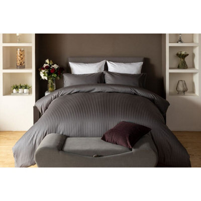Belledorm Hotel Suite Stripe Duvet Cover Set Charcoal (Superking) - image 1