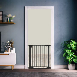 Bettacare Safestep Dog Gate, Black, 131Cm - 138Cm, Extra Low Walkthough, 81Cm Extra Wide Doorway, Extra Wide Pet Gate - thumbnail 8