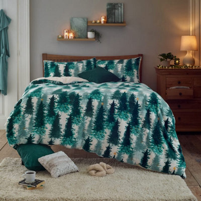 Deyongs Christmas Tree Festive Printed Fleece Sherpa Duvet Cover Set  - Single - image 1