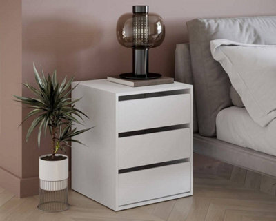 Arte Idea 13 Contemporary Chest Of Drawers Internal Cabinet Bedside For Stylish Bedroom Storage White(H)600mm (W)500mm (D)470mm - image 1