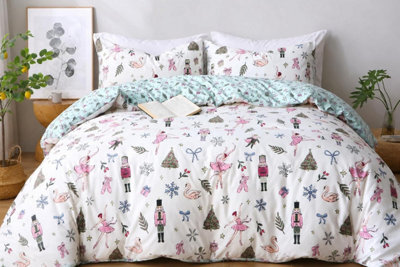 Lazzaro Christmas Super King Duvet Cover Set, Reversible Girl & Ribbon Print Bedding With Zipper Closure & Corner Ties - image 1