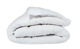 Dreameasy Super King Bed Hollowfibre Filled 13.5 Tog Duvet - thumbnail 1