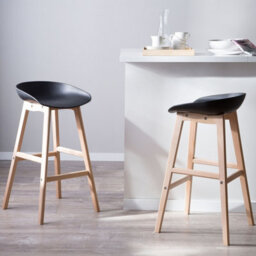 Beliani Nordic Living Set Of 2 Bar Stools 85 Cm - Light Beech Legs And Black Polypropylene Seats - thumbnail 2