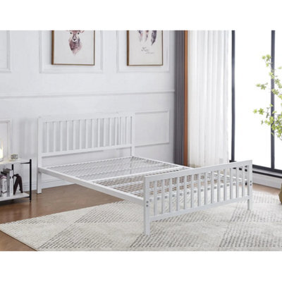 Reinforced Beds Holkham Metal Bed In White, Small Double (120X190Cm), Reinforced Mesh Base, Strong Structure, Exclusive Product