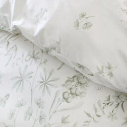 Bianca Fine Linens Thea Floral 200 Thread Count Cotton Reversible Super King Duvet Cover Set With Pillowcases Green - thumbnail 3