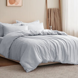 Moonlight Bedding Plain Microfibre 3 Piece Duvet Cover Set With Fitted Sheet, Single (Silver, 135X200Cm)