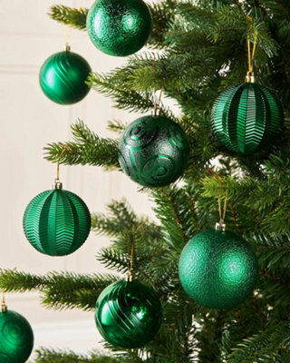 Werchristmas Christmas Green Shatterproof Baubles 8 Cm 16 Pack - image 1