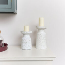 Melody Maison White Speckled Metal Round Pillar Candle Holder - 18Cm - thumbnail 4