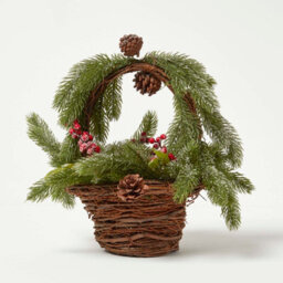 Homescapes Artificial Green & Brown Handcrafted Festive Wicker Basket With Fir, Berries & Real Pinecones, 40 X 59 Cm - thumbnail 5