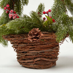 Homescapes Artificial Green & Brown Handcrafted Festive Wicker Basket With Fir, Berries & Real Pinecones, 40 X 59 Cm - thumbnail 4