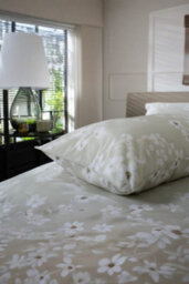 The Lyndon Company Petite Fleure Cotton Natural Duvet Cover Set Blossom Floral Print Bedding With Elegant Piped Finish - thumbnail 4