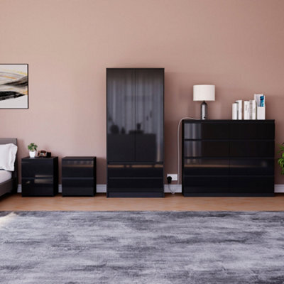 Lassic Vida Designs Glinton 4 Piece Black Fsc Bedroom Set - (6 Drawer Chest, 2 Door Wardrobe, 2 Drawer Bedside Chest X2) - image 1